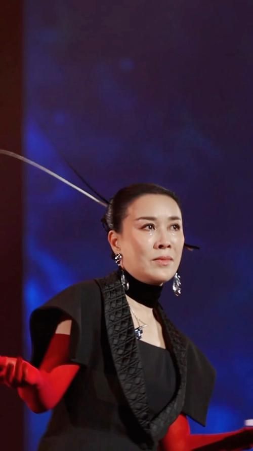 三生三世十里桃花那英演唱片段刷屏网络