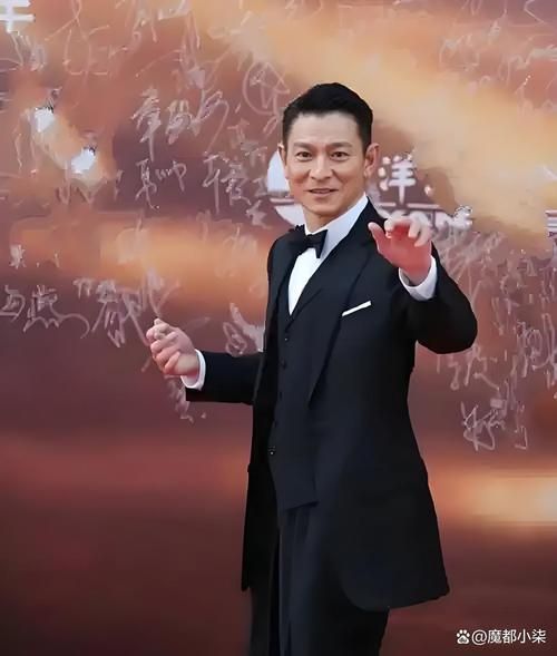 为什么刘德华的脑残粉这么多 揭秘天王的魅力所在