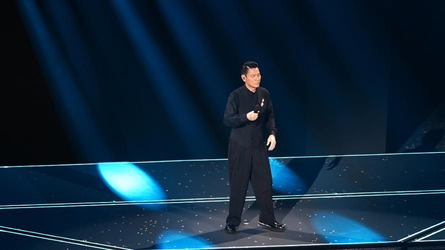 为什么北京欢迎你没有刘德华 真相让人意外