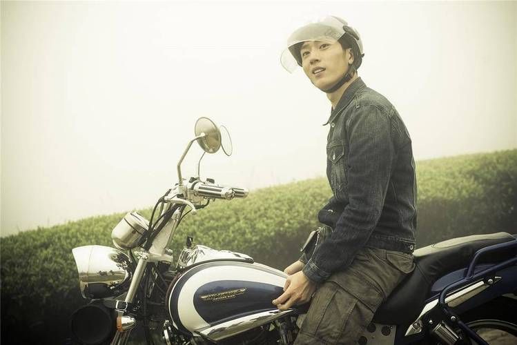 井柏然刘德华失孤合作，十年后再看依旧催泪
