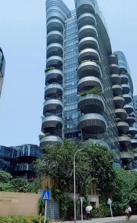 亿万豪宅！刘德华香港豪宅的奢华生活大公开