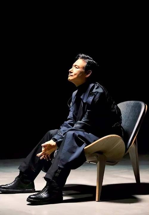从默默无闻到歌神 张学友的成就之路全解析