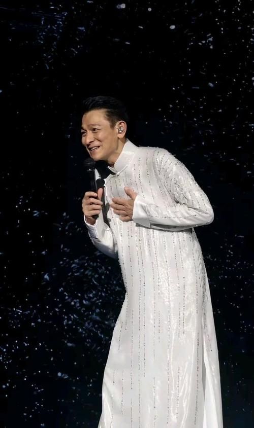 你看了吗？刘德华今天视频，演唱会现场超精彩