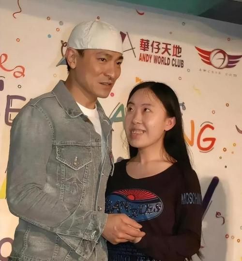 你知道刘德华粉丝群体怎么称呼吗？探秘华仔背后的粉丝文化