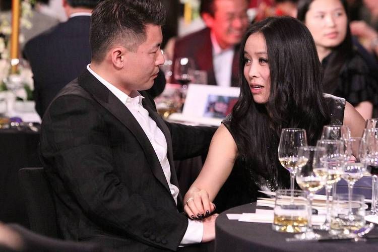 刘嘉玲和那英私下聚会照流出姐妹情深令人羡慕