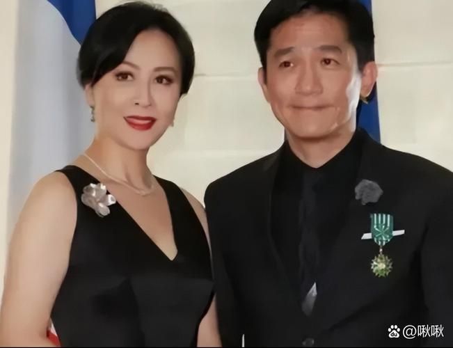 刘嘉玲张学友同框引热议 两人多年友情令人羡慕