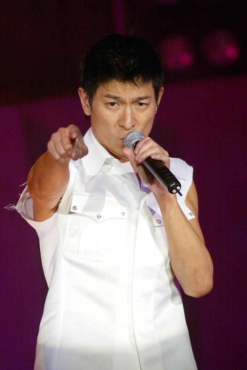 刘德华0：华仔的演艺生涯，辉煌成就与人生感悟