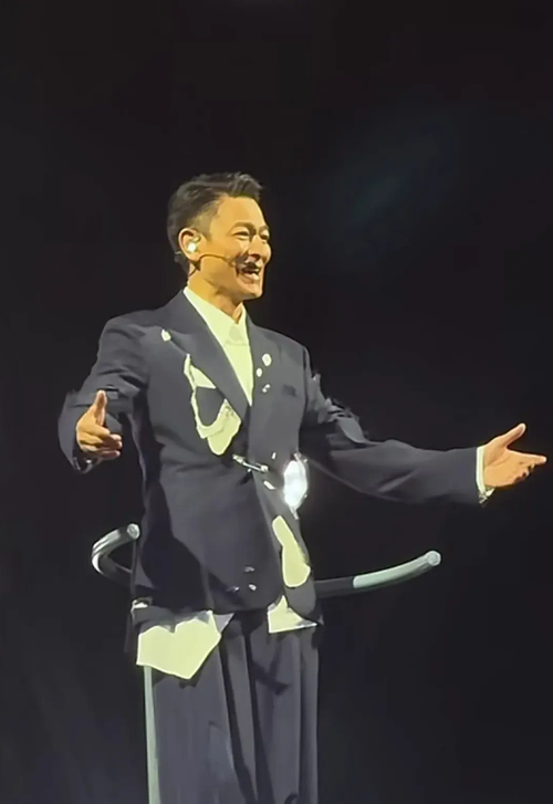 刘德华2011上海演唱会幕后花絮天王不为人知的一面