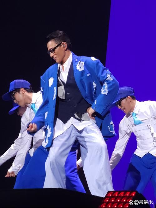 刘德华2013南京演唱会歌单与现场照片分享