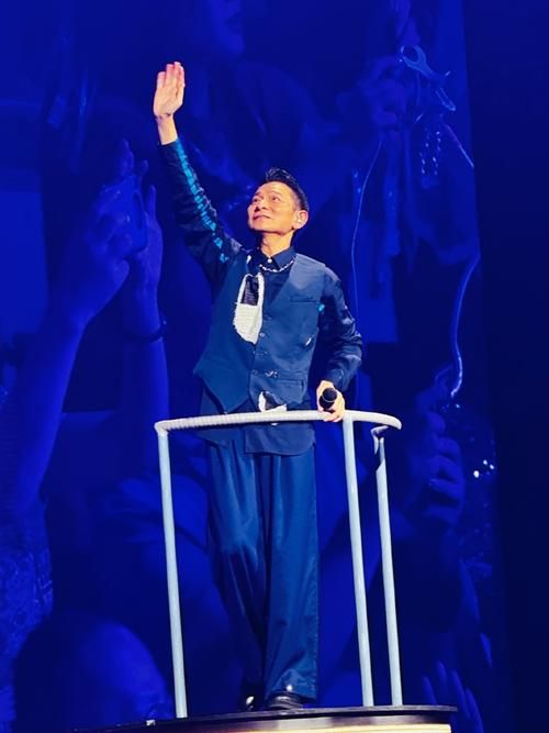 刘德华2019演唱会精彩回顾 经典金曲嗨翻全场