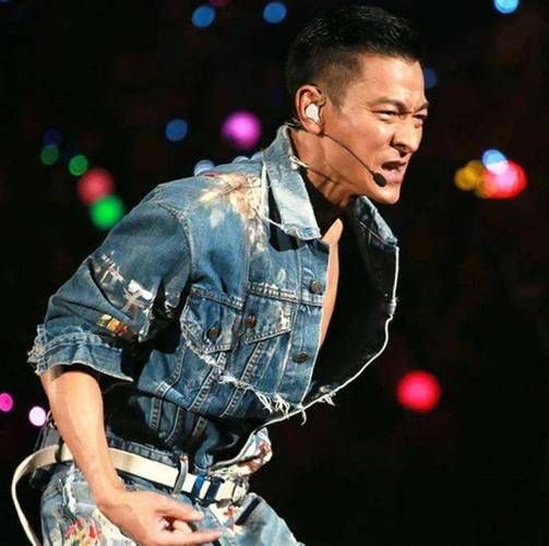 刘德华94演唱会高清完整版在线观看，重温经典！