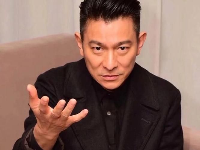 刘德华Andy：天王巨星的传奇人生，辉煌成就大揭秘