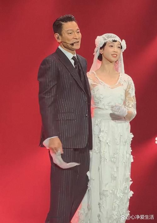 刘德华万梓良：从荧幕到现实的深厚友谊