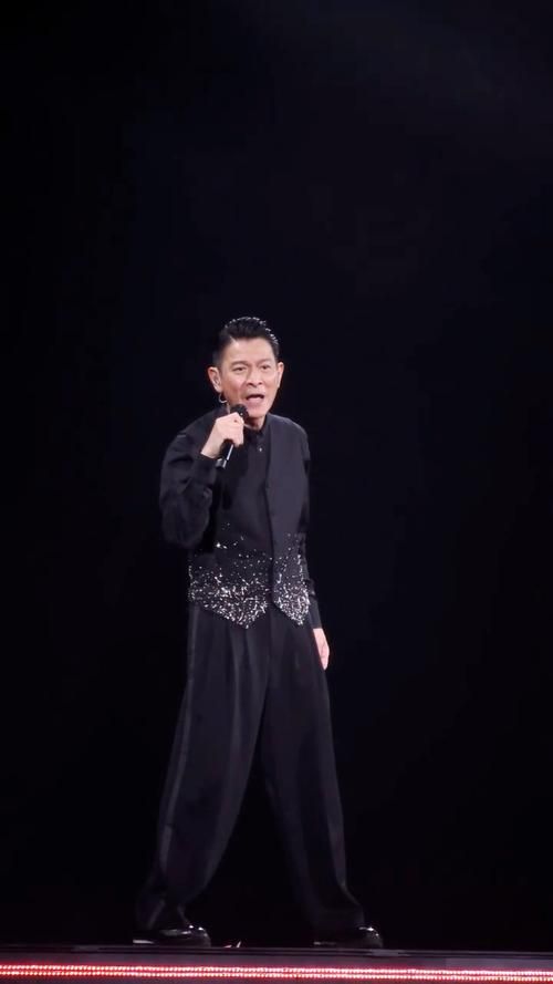 刘德华不喜欢孤独原来他也有这样的烦恼