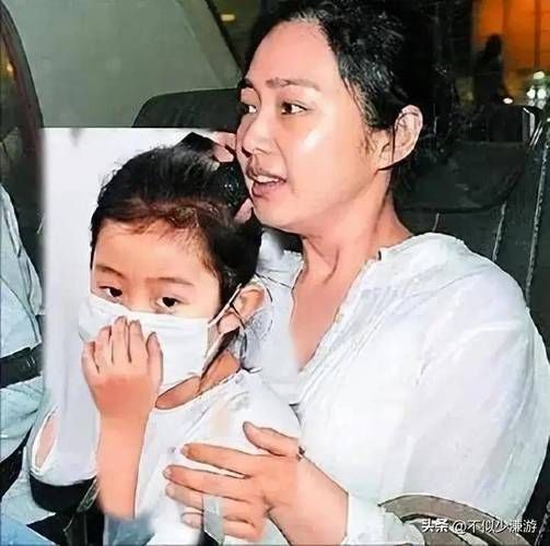 刘德华与12岁女儿的相处日常，天王也有温柔一面？