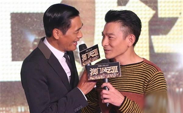 刘德华与周润发：从青涩到成熟的演艺之路