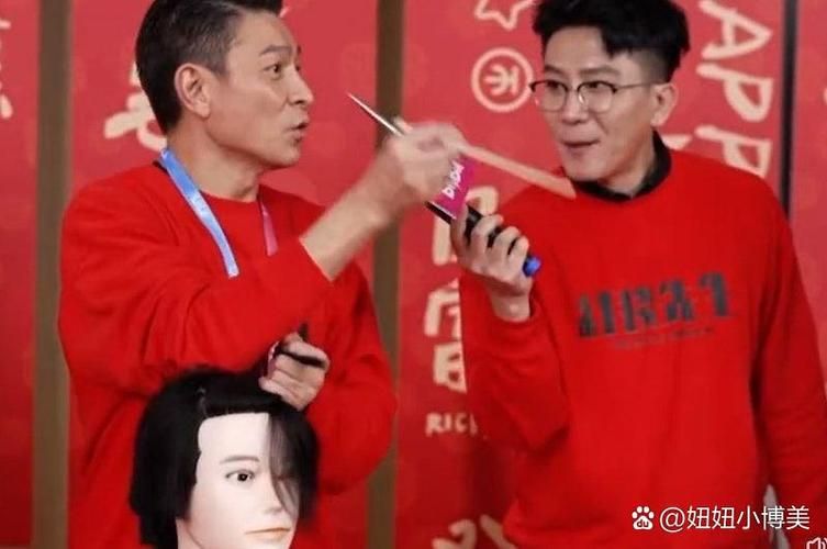 刘德华与成龙：两位巨星的时代交替与传奇人生