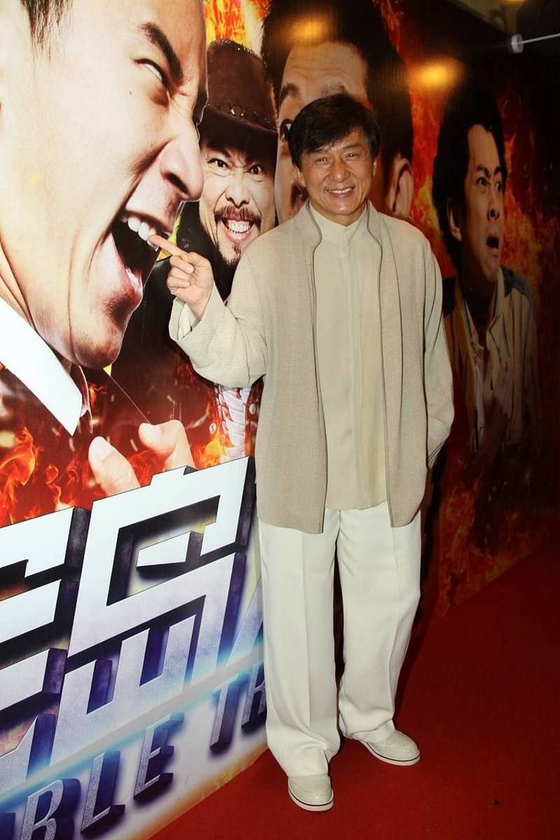 刘德华与成龙：两位巨星的时代交替与传奇人生