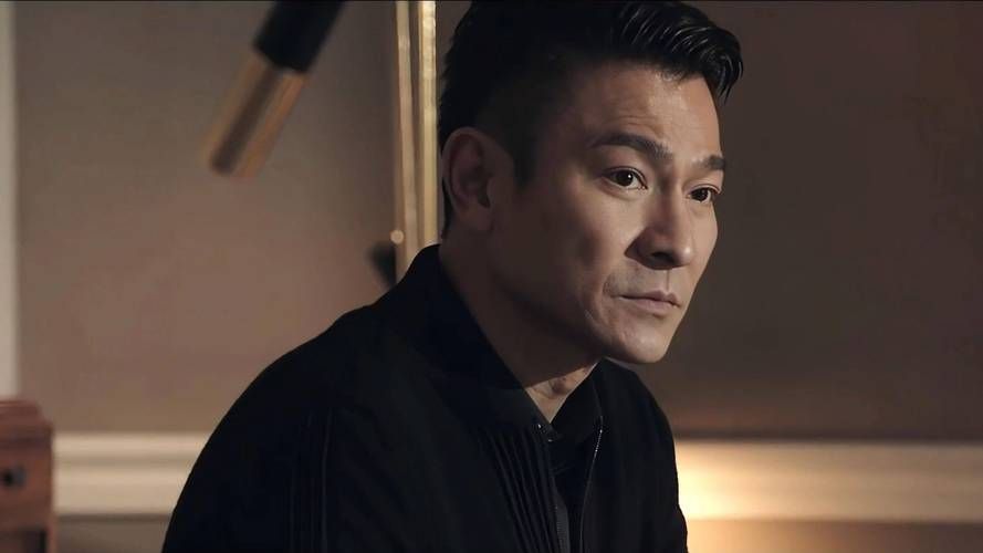 刘德华与成龙：两位巨星的时代交替与传奇人生