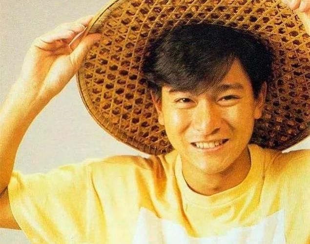 刘德华与汤镇业：娱乐圈老友的兄弟情谊与人生差距