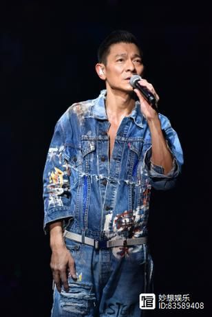 刘德华个人演唱会2024：经典歌曲回顾与全新视听体验