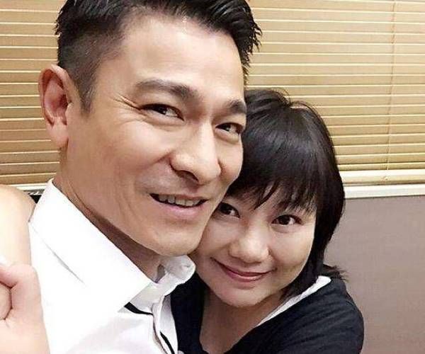 刘德华个人资料及老婆介绍 恩爱夫妻生活揭秘