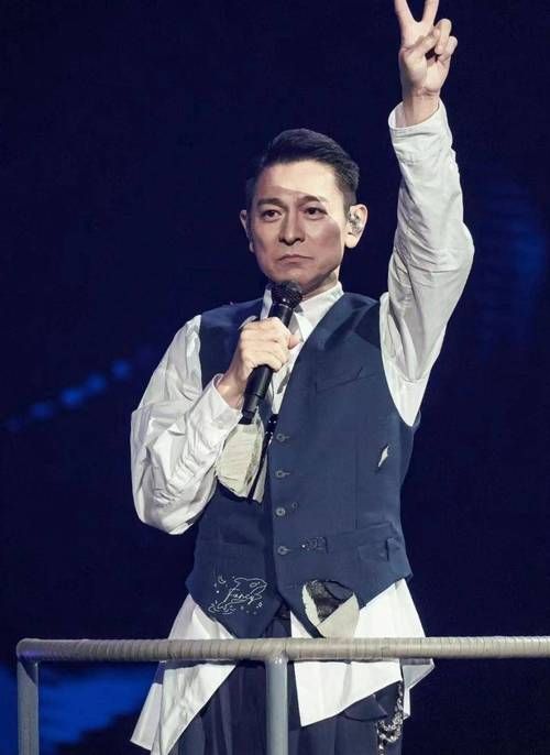 刘德华中国人视频：天王巨星的精彩瞬间