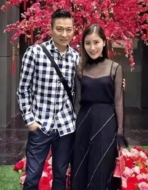 刘德华之妻罕见谈婚姻 分享幸福秘诀
