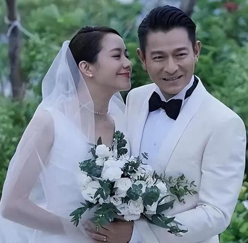 刘德华之妻罕见谈婚姻 分享幸福秘诀