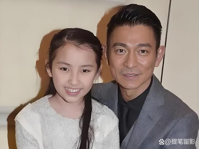 刘德华二姐姐照片曝光家人低调生活引关注