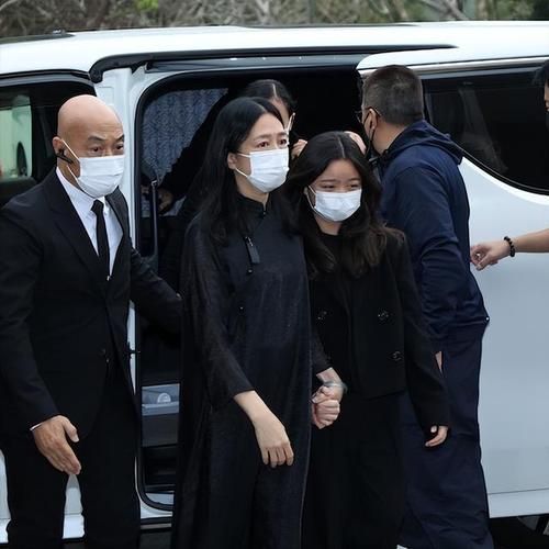 刘德华二姐姐照片曝光家人低调生活引关注