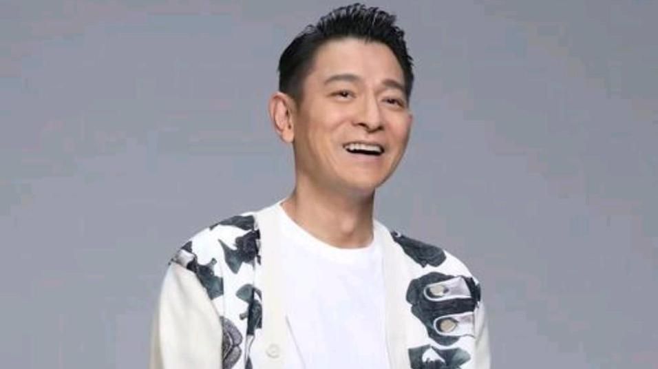 刘德华人品怎么样揭秘他为何被称为娱乐圈常青树