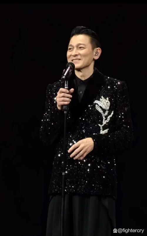 刘德华人品虚伪真相曝光网友热议不断