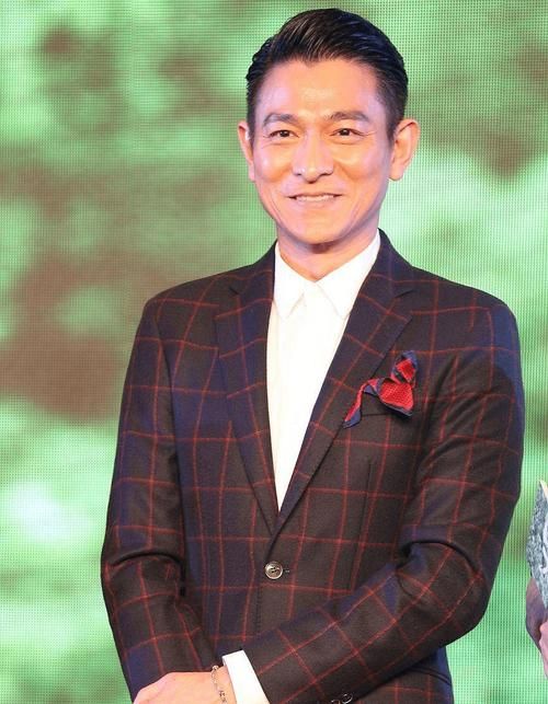 刘德华今年多少岁 不老男神年龄成谜