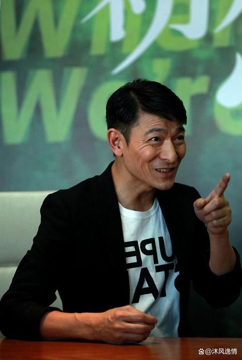 刘德华以前是干什么的 原来他做过这些普通工作