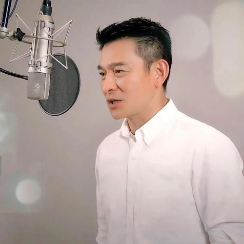 刘德华侧面照高清图 粉丝直呼男神魅力十足
