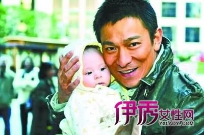刘德华儿子照片终于曝光 网友好奇他未来动向