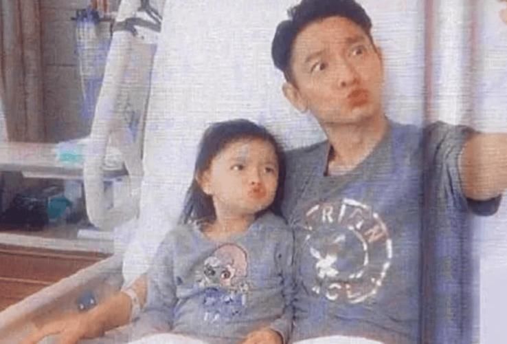 刘德华儿子照片终于曝光 网友好奇他未来动向