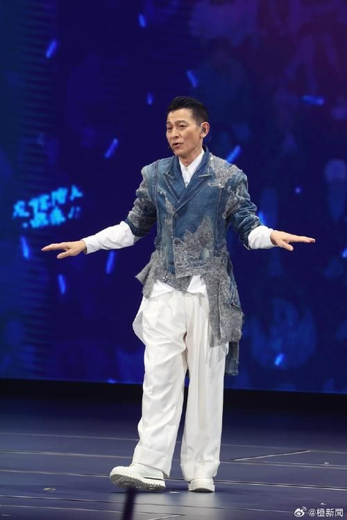 刘德华八字分析看看天王星盘有多强