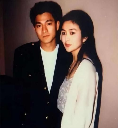 刘德华关之琳：银幕情侣的传奇故事与幕后真相
