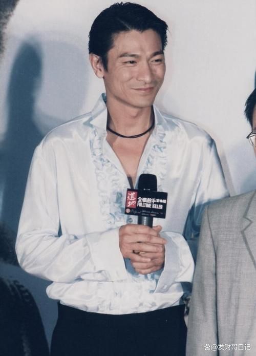 刘德华几几年出生 一代偶像的成长故事