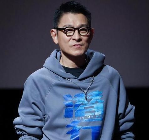 刘德华出事引发热议 娱乐圈好友纷纷发声