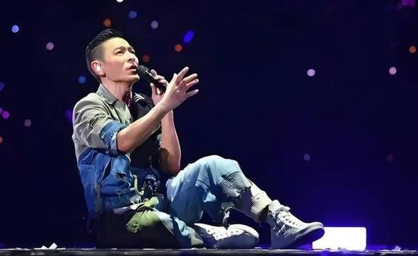 刘德华出事引发热议 娱乐圈好友纷纷发声