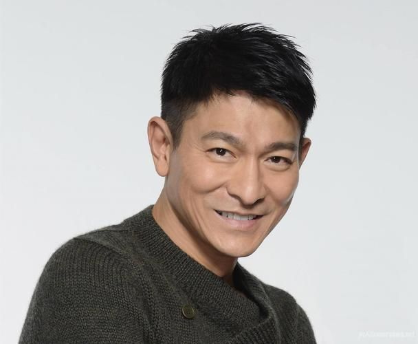 刘德华出生日期是什么时候 他今年多大