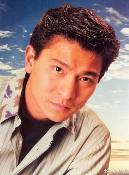 刘德华到底有多帅？从青涩少年到成熟男神全记录