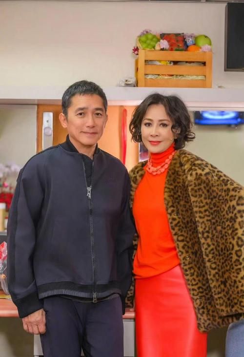 刘德华力挺刘嘉玲舞台剧！两人友谊令人羡慕