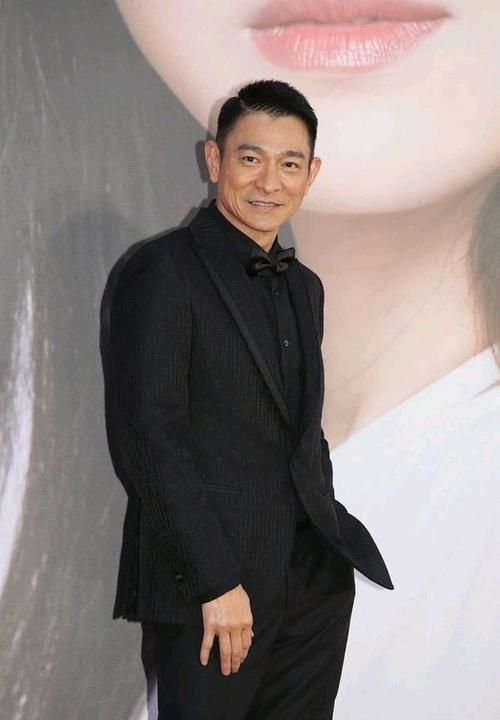 刘德华办公室曝光内部装修奢华引热议