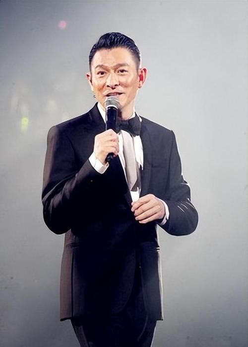 刘德华办公室曝光内部装修奢华引热议