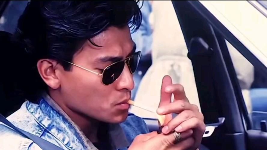 刘德华十七岁mv经典回顾青春记忆永不褪色