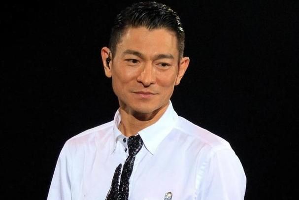 刘德华华仔：影帝歌王传奇人生，辉煌成就大盘点